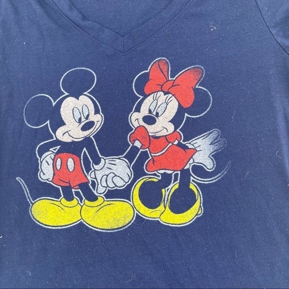 DISNEY Women’s Navy Blue Mickey and Minnie Mouse Short Sleeved T-Shirt sz Medium - Picture 8 of 8